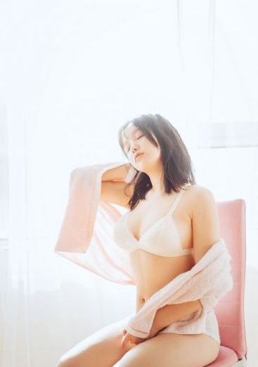 按摩师的巨大挺进她的身体电影_蓝光手机在线看